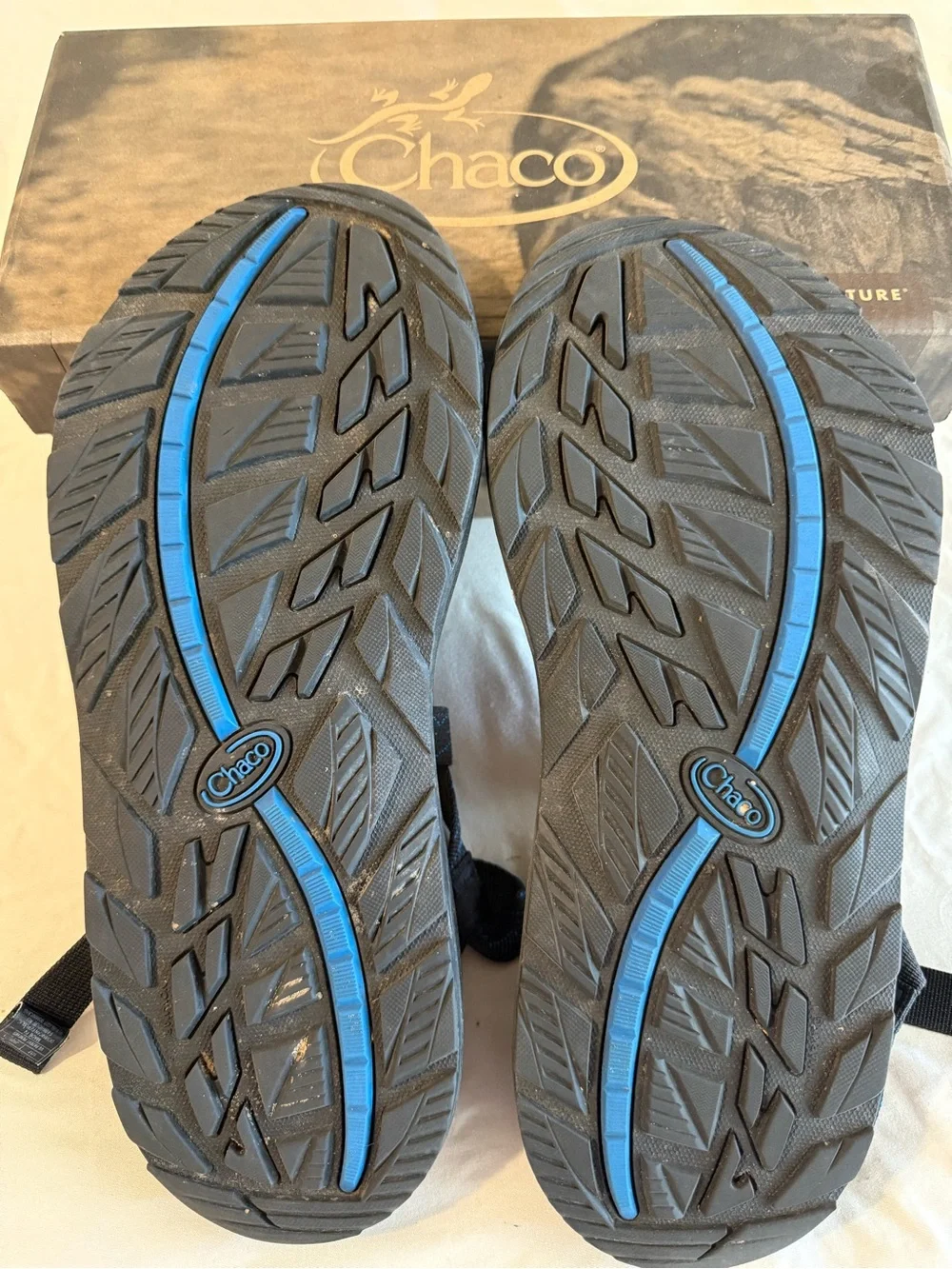 Chaco Men’s 11M Sandals Z2 Classic Black/Blue Picado Blue